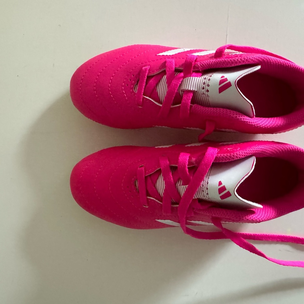 Girls Adidas Soccer Cleats. Size 13